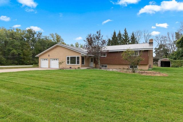 1529 LAKEVIEW DRIVE, Green Bay, WI 54313