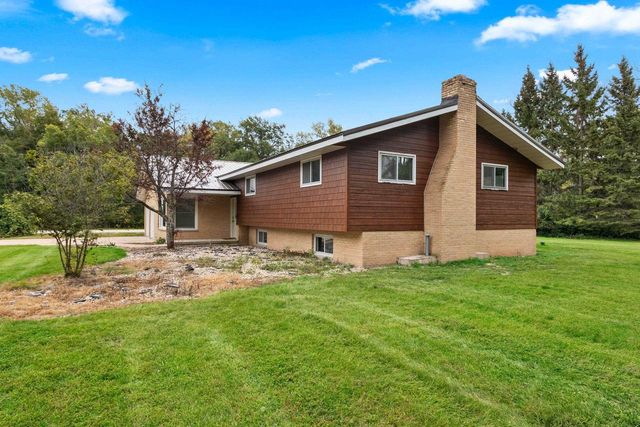1529 LAKEVIEW DRIVE, Green Bay, WI 54313