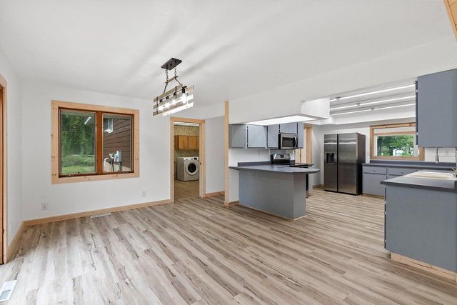 1529 LAKEVIEW DRIVE, Green Bay, WI 54313