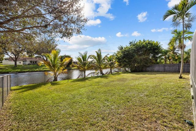 218 Las Palmas Street, Royal Palm Beach, FL 33411