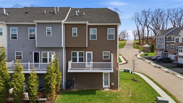 200 Olivia Way, Ross Twp, PA 15237