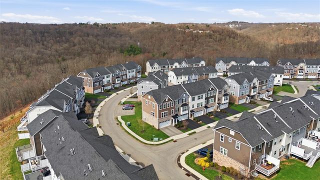 200 Olivia Way, Ross Twp, PA 15237