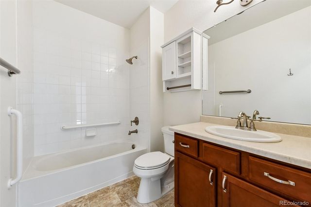 1928 S Flanders Way D, Aurora, CO 80013