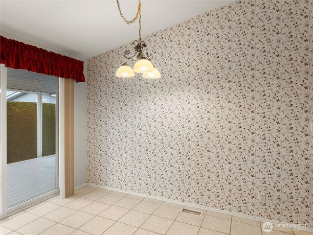 5730 89 Street E #4, Puyallup, WA 98371