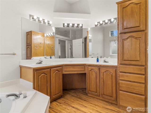 5730 89 Street E #4, Puyallup, WA 98371