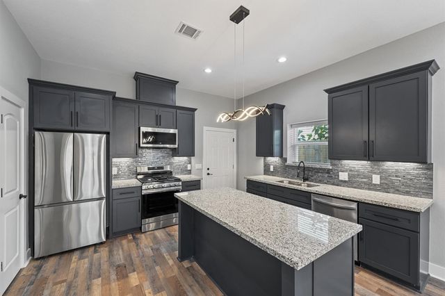 7704 Sealey Street, Houston, TX 77088
