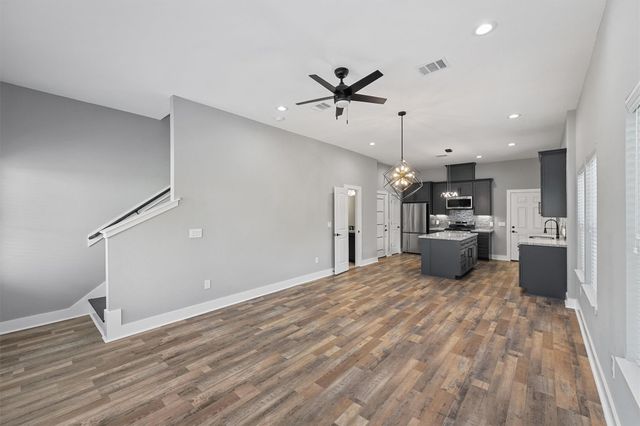 7704 Sealey Street, Houston, TX 77088