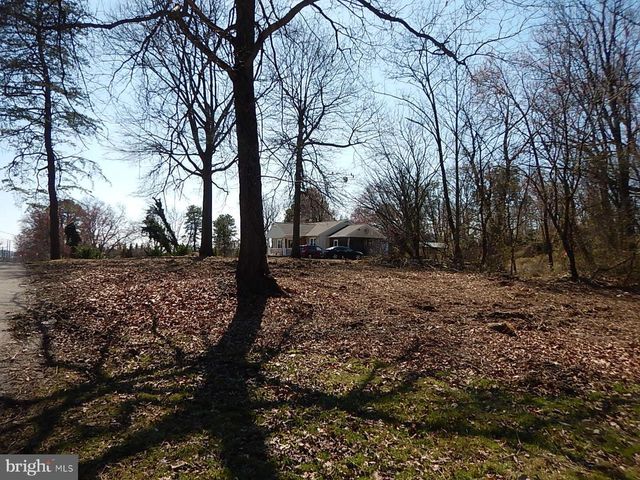 SILVER LAKE DR, Perry Hall, MD 21128