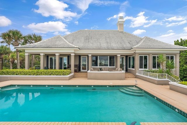 290 Bermuda Bay Lane, Vero Beach, FL 32963