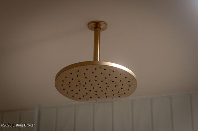 207 Cherry Hill Rd, Pewee Valley, KY 40056