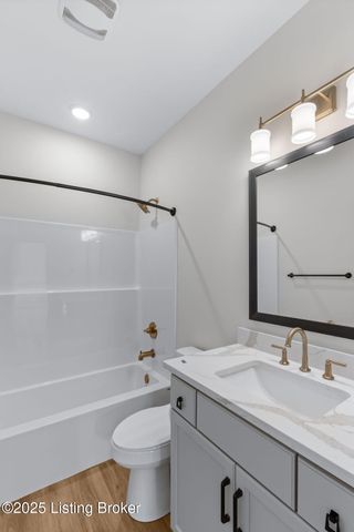 207 Cherry Hill Rd, Pewee Valley, KY 40056