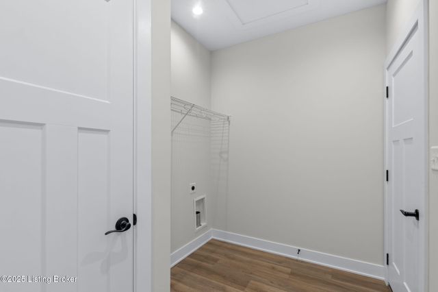 207 Cherry Hill Rd, Pewee Valley, KY 40056