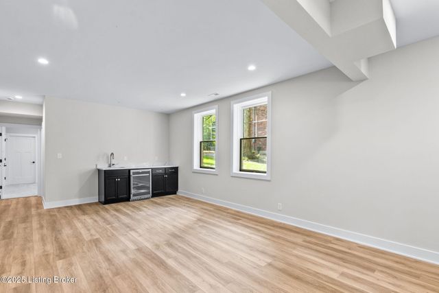 207 Cherry Hill Rd, Pewee Valley, KY 40056