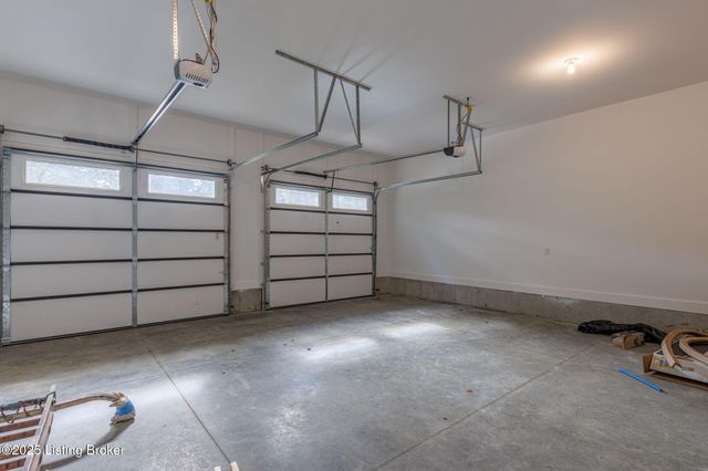 207 Cherry Hill Rd, Pewee Valley, KY 40056