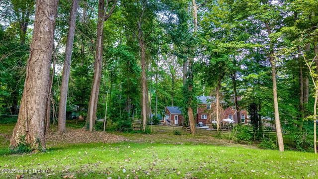 207 Cherry Hill Rd, Pewee Valley, KY 40056