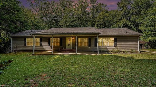 226 Greystone Drive, King, NC 27021