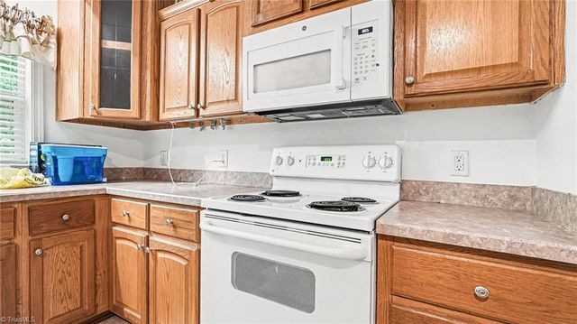 226 Greystone Drive, King, NC 27021