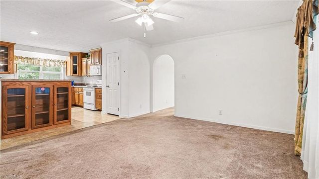 226 Greystone Drive, King, NC 27021