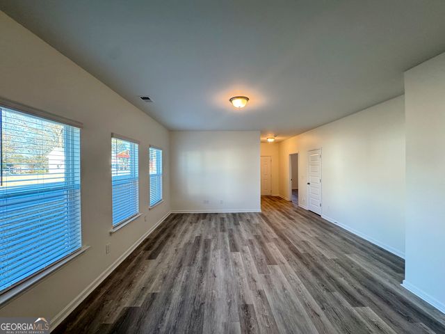 214 N Dogwood Street, Villa Rica, GA 30180