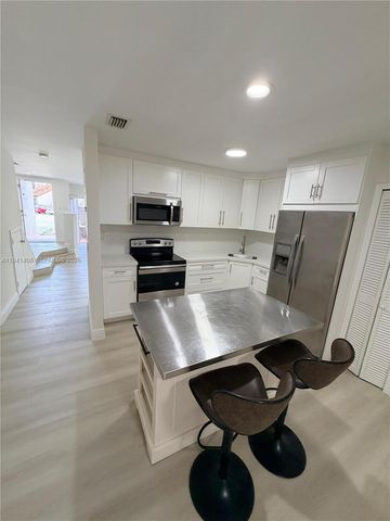 6514 SW 128th Pl 6514, Miami, FL 33183