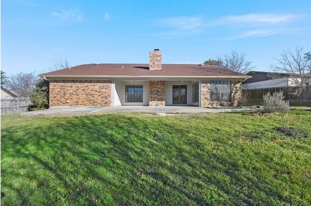 8721 Hidden Hill Drive, Fort Worth, TX 76179
