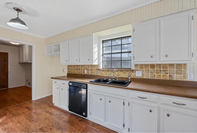 8721 Hidden Hill Drive, Fort Worth, TX 76179