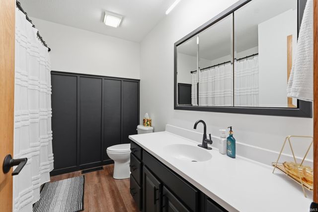 426 E Lynnwood Drive, Warsaw, IN 46580