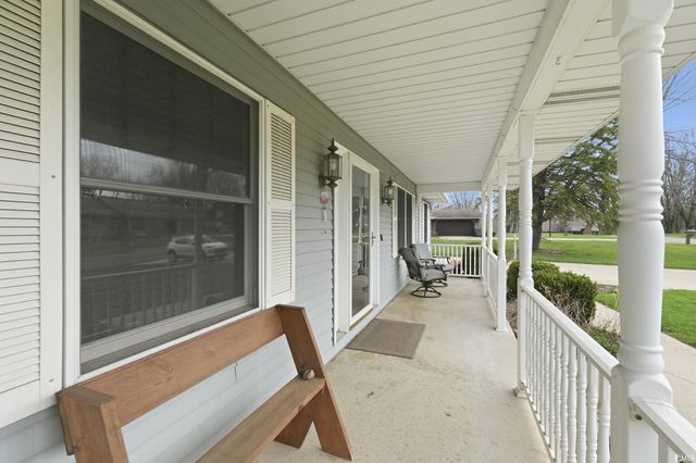 426 E Lynnwood Drive, Warsaw, IN 46580