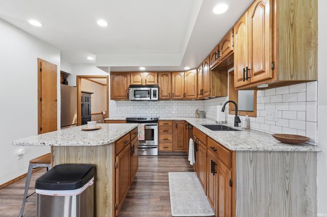 426 E Lynnwood Drive, Warsaw, IN 46580