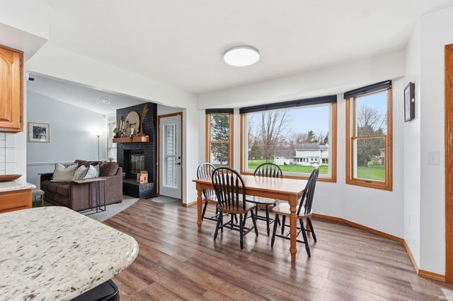 426 E Lynnwood Drive, Warsaw, IN 46580