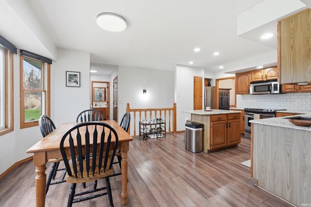 426 E Lynnwood Drive, Warsaw, IN 46580