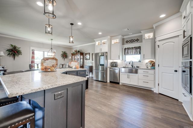 22 S Mt. Olive Rd., Vilonia, AR 72173