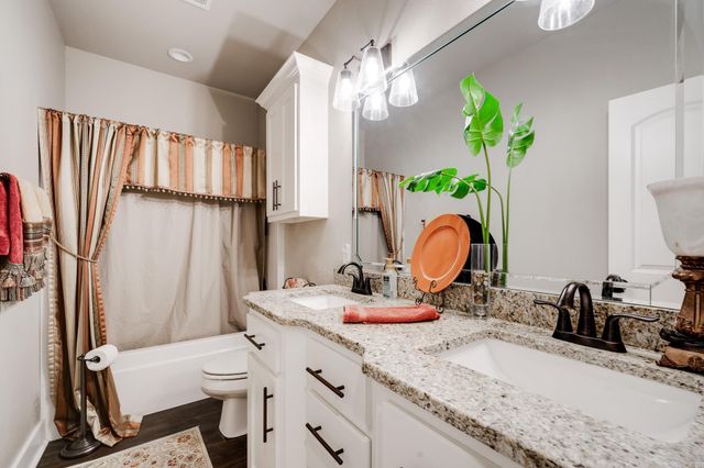 22 S Mt. Olive Rd., Vilonia, AR 72173