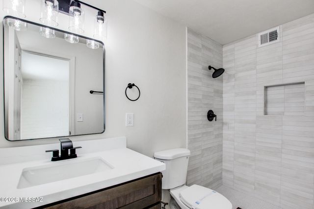 6331 S Cardinal Avenue, Tucson, AZ 85746