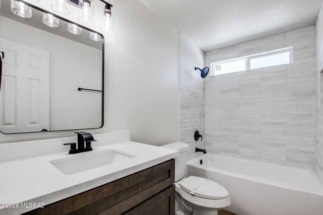 6331 S Cardinal Avenue, Tucson, AZ 85746