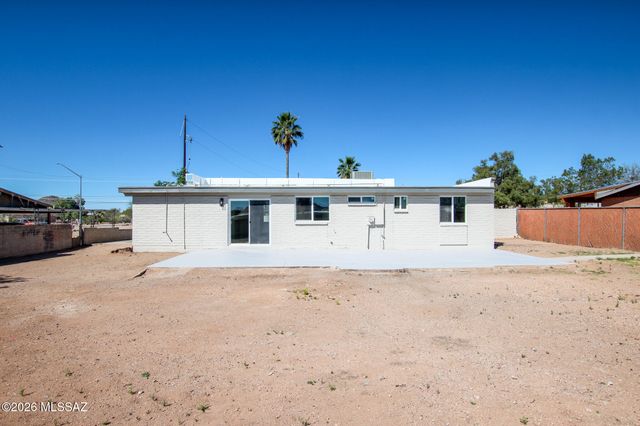6331 S Cardinal Avenue, Tucson, AZ 85746