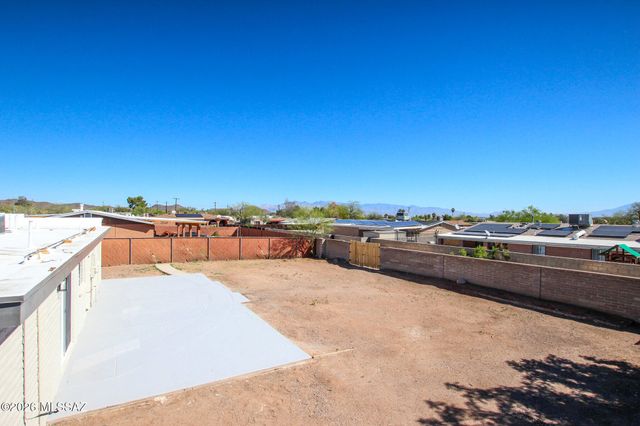 6331 S Cardinal Avenue, Tucson, AZ 85746