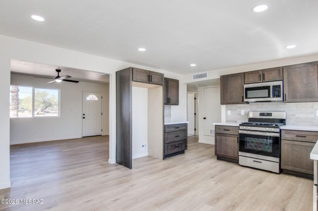 6331 S Cardinal Avenue, Tucson, AZ 85746