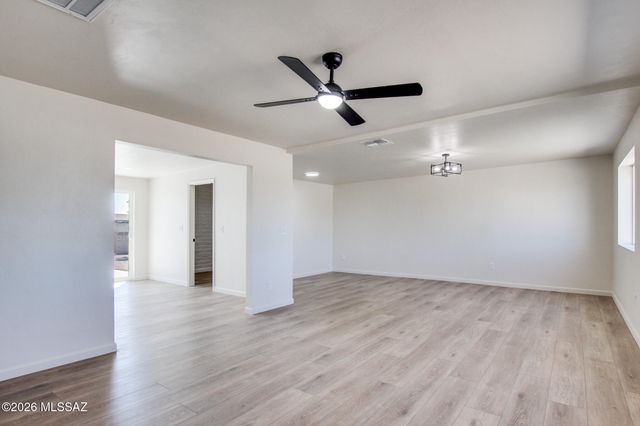 6331 S Cardinal Avenue, Tucson, AZ 85746