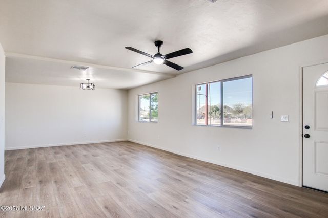 6331 S Cardinal Avenue, Tucson, AZ 85746