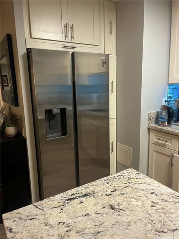 1778 Ala Moana Boulevard 1211, Honolulu, HI 96815