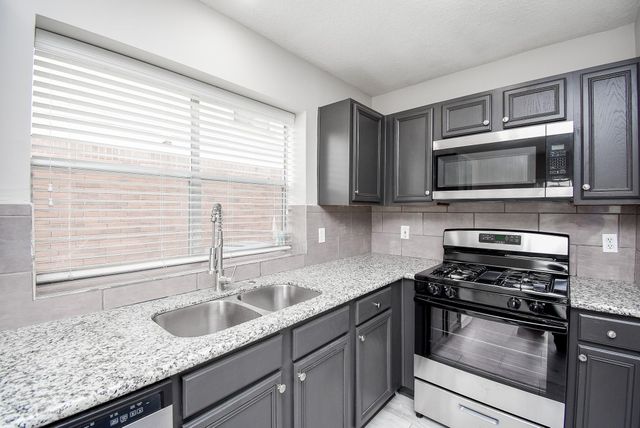 20422 Eagle Nest Falls, Katy, TX 77449