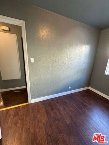 8837 Tilden Avenue, Panorama City (los Angeles), CA 91402