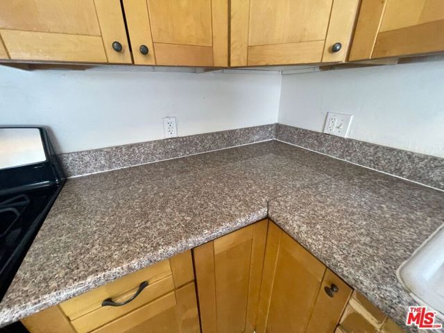 8837 Tilden Avenue, Panorama City (los Angeles), CA 91402