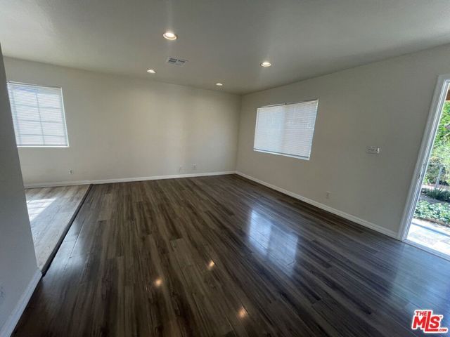 8837 Tilden Avenue, Panorama City (los Angeles), CA 91402