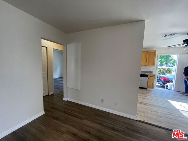 8837 Tilden Avenue, Panorama City (los Angeles), CA 91402
