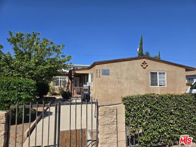 8837 Tilden Avenue, Panorama City (los Angeles), CA 91402