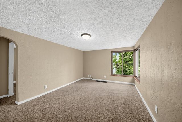1323 Eastview Drive, Fairborn, OH 45324