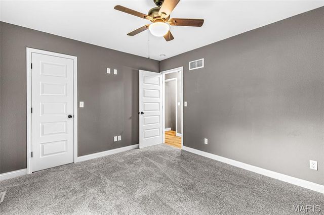 302 Chestnut View Rd, Farmington, MO 63640
