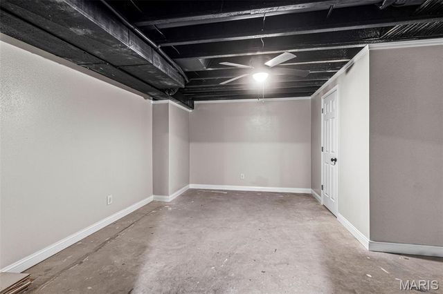 302 Chestnut View Rd, Farmington, MO 63640